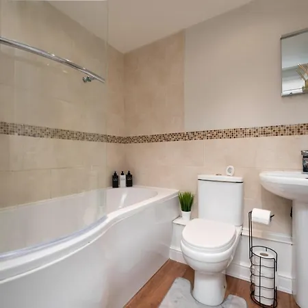 Stunning 3 Bed With Parking & Garden Villa Market Rasen Exterior photo